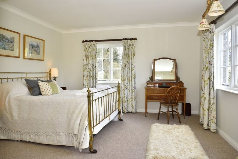 Cabana 7 Bed Lodge With Mountain Views, Glanusk Estate