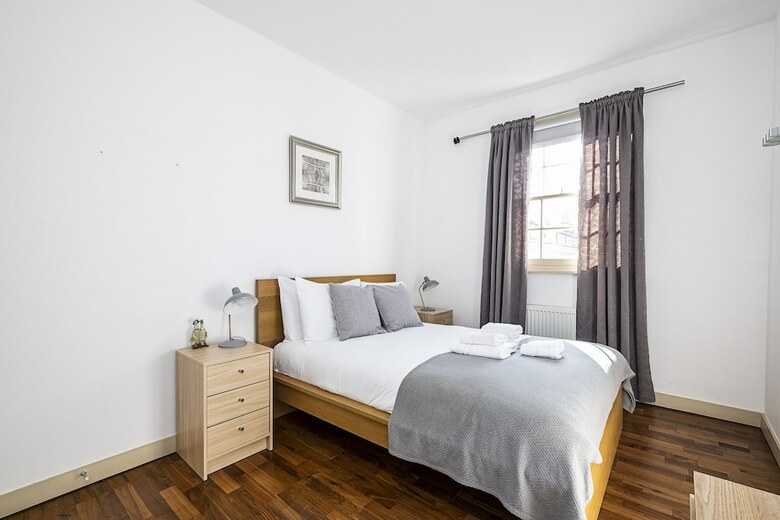 Royal College Apartments By Flexystays