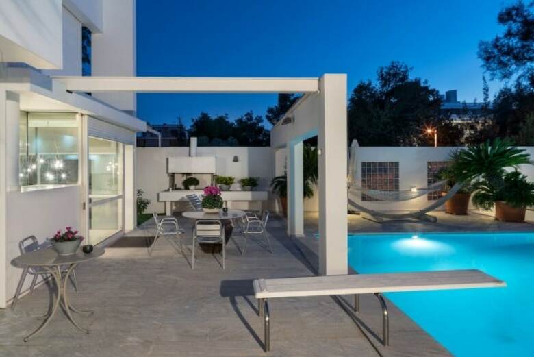Perfect Athenian Villa