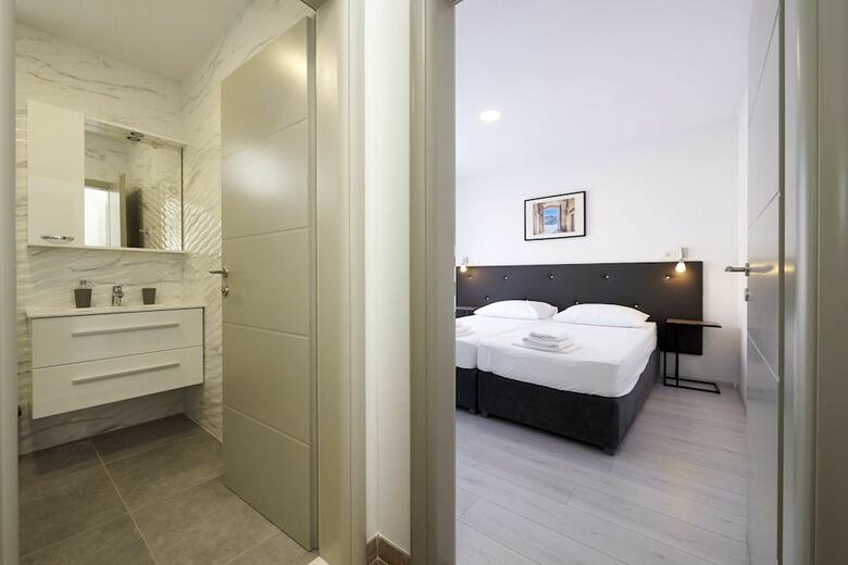 Hotel Apartments & Rooms ?aja