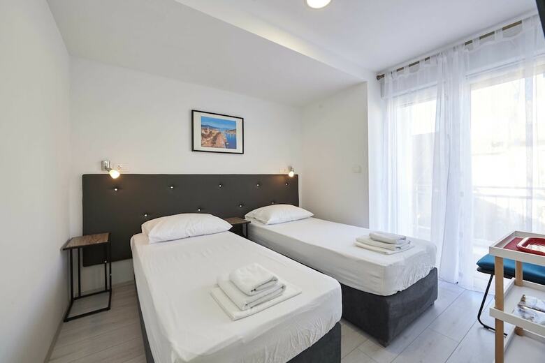 Hotel Apartments & Rooms ?aja