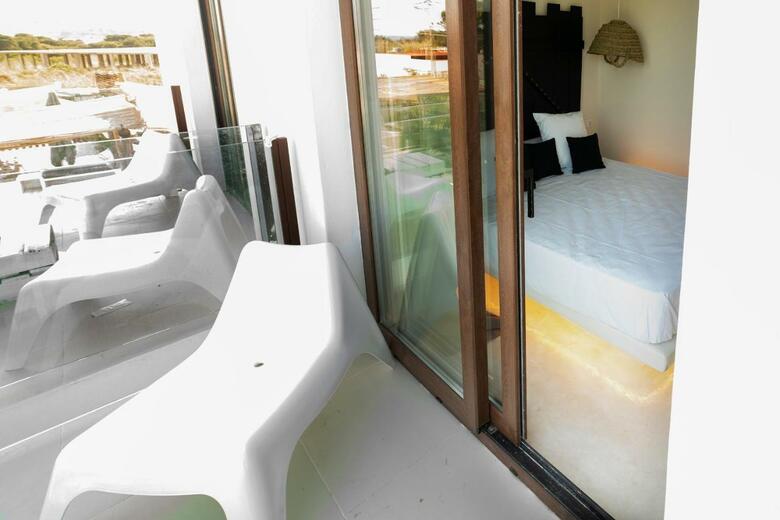 Om Hotels