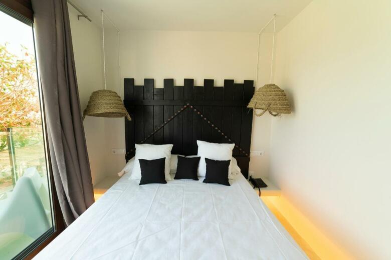 Om Hotels
