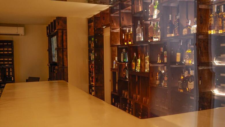 Om Hotels