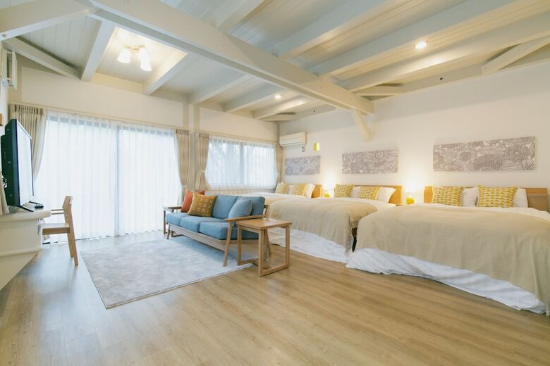 Villa Toma West