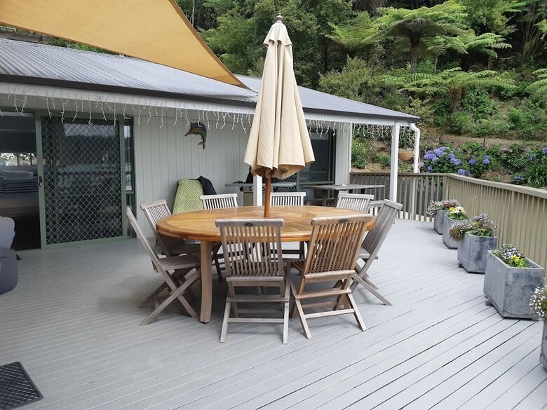 Water's Edge Holiday Homes