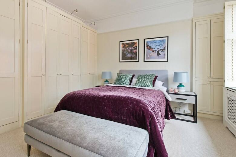 Luxurious 2-bed Apt, 5 Mins From Buckingham Palace