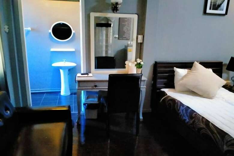 Hotel Oyo 857 42 Loft Bed And Breakfast