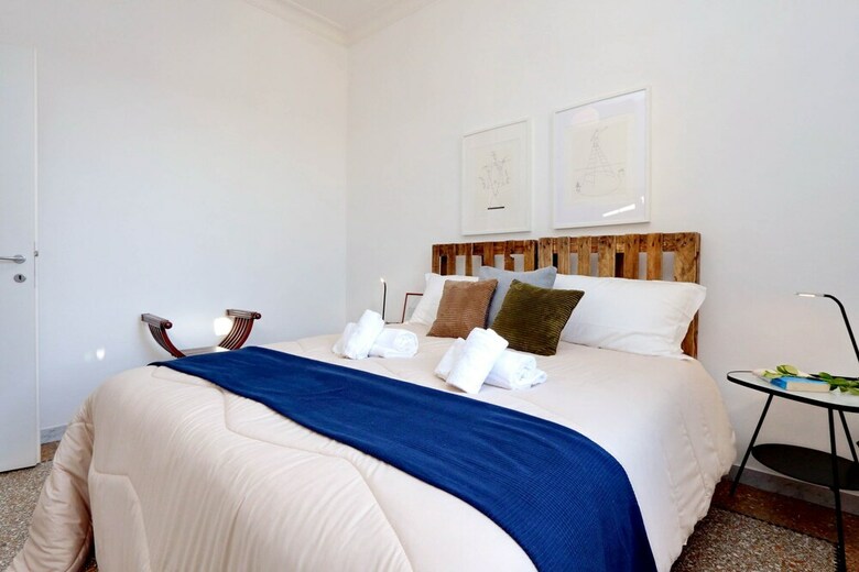Piazza Capponi Apartment