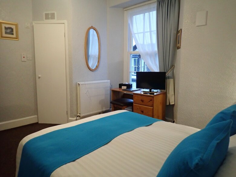 Hotel Hazeldene Guest House