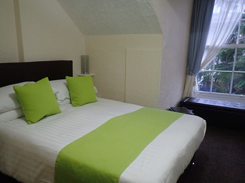 Hotel Hazeldene Guest House