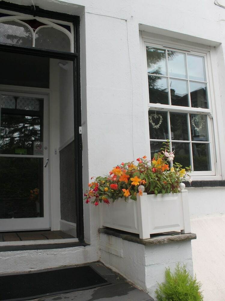 Hotel Hazeldene Guest House