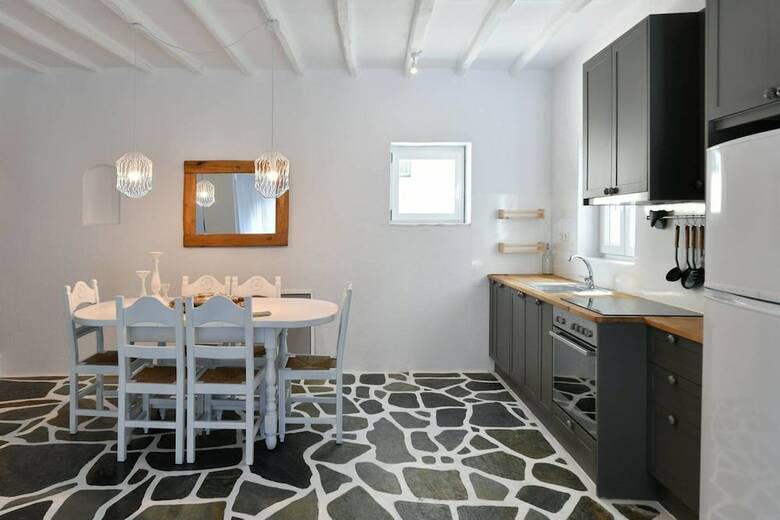 Santa Flora 3 Bedroom House Parikias Edge