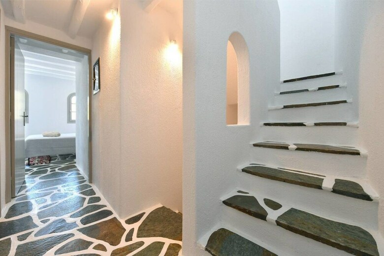 Santa Flora 3 Bedroom House Parikias Edge