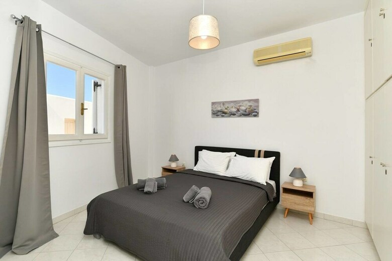 Two Bedroom House - Paroikia Central