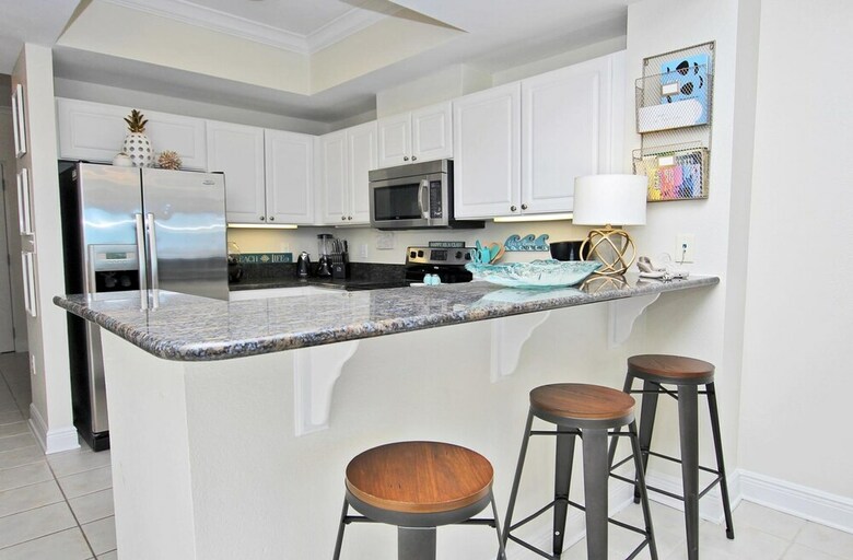 Crystal Tower By Youngs Suncoast