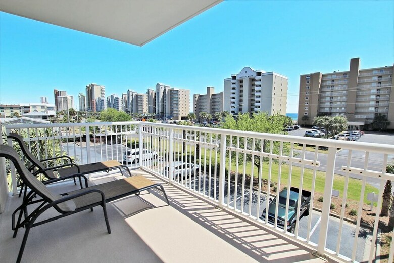Crystal Tower By Youngs Suncoast