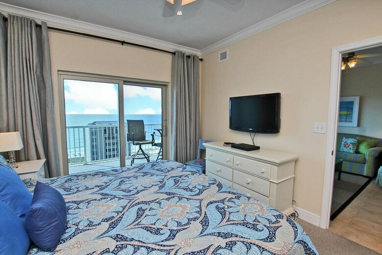 Crystal Tower By Youngs Suncoast