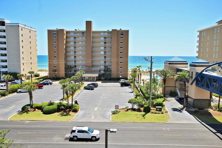 Crystal Tower By Youngs Suncoast