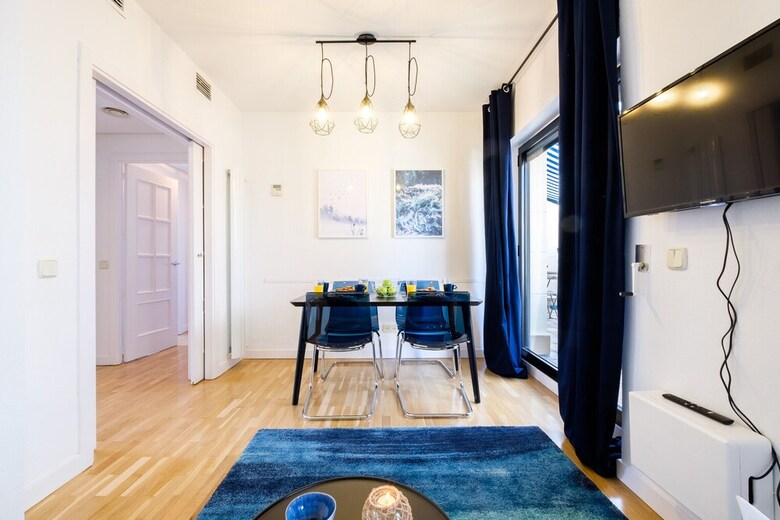 Apartamento Acogedor �tico Con Terraza En Retiro