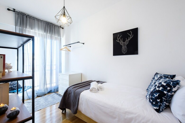 Apartamento Acogedor �tico Con Terraza En Retiro
