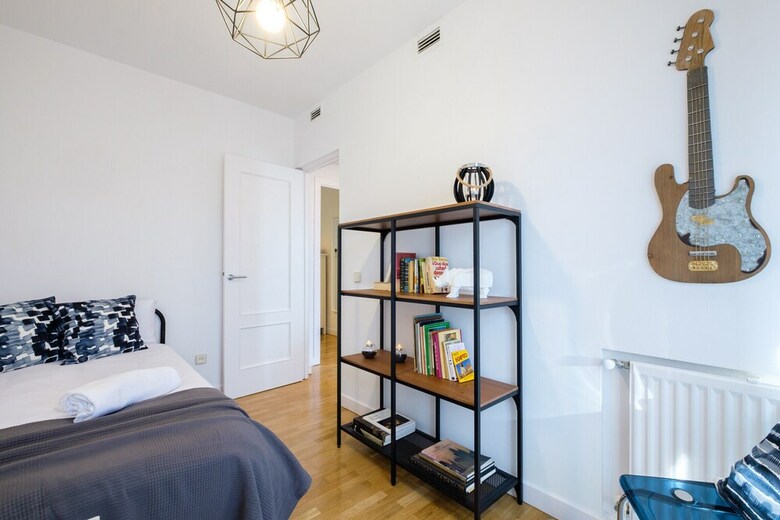 Apartamento Acogedor �tico Con Terraza En Retiro