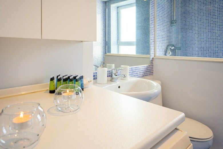 Apartamento Acogedor �tico Con Terraza En Retiro