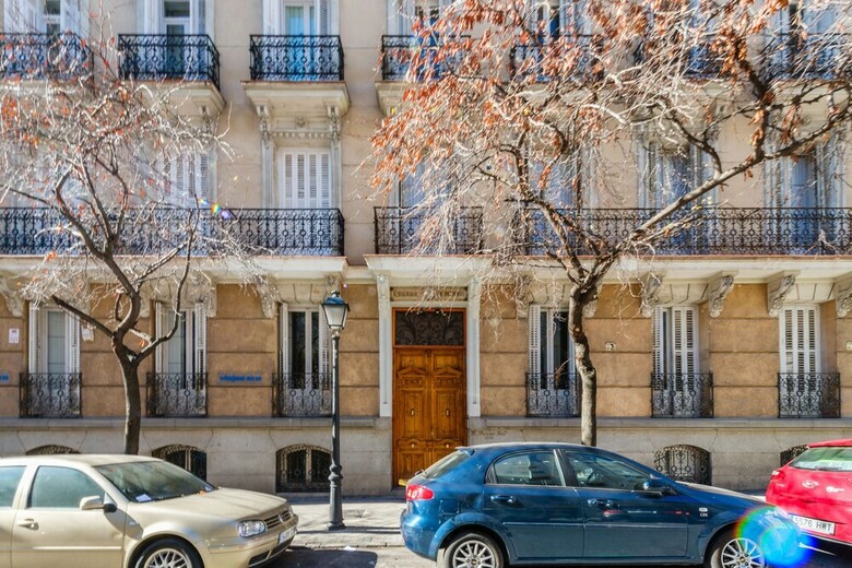 Apartamento Cuadruplex En Serrano Salamanca