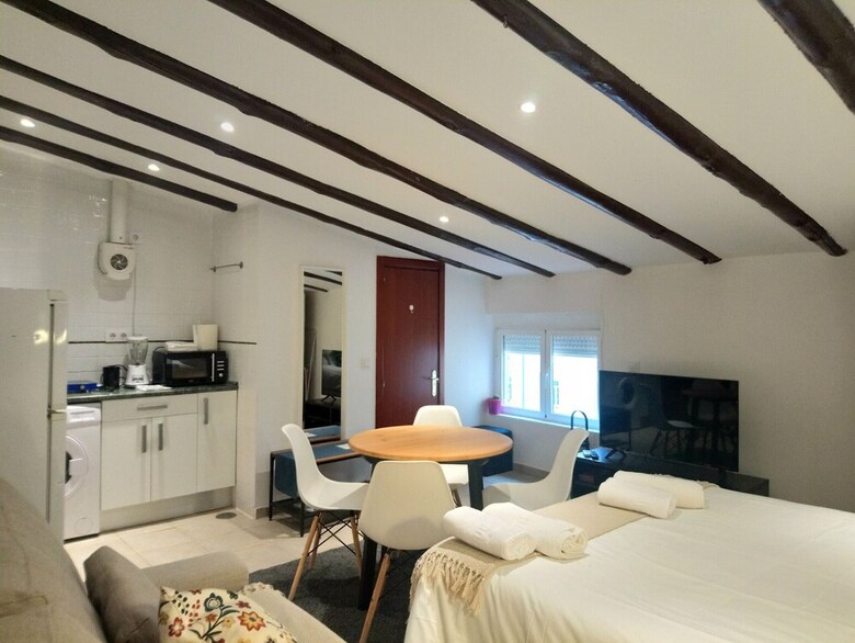 Apartamento �tico Hist�rico In Chueca