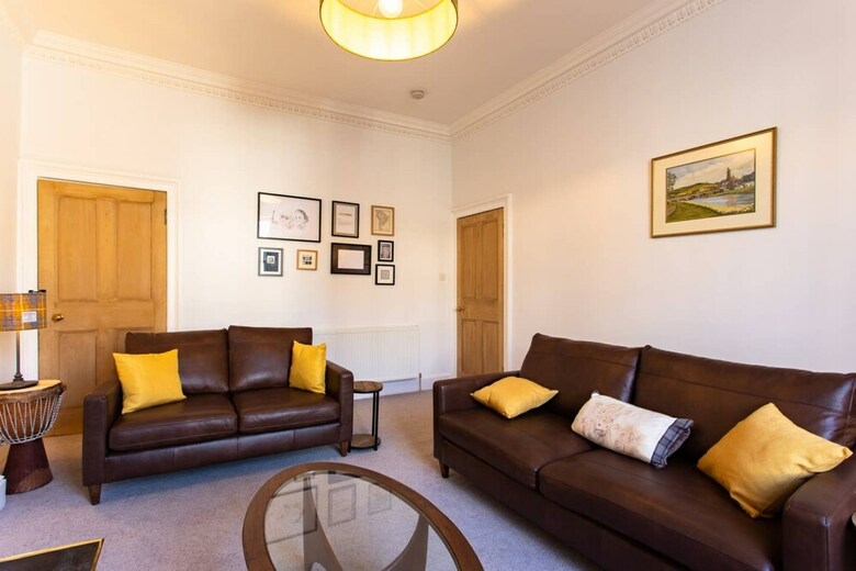 Apartamento Spacious 2 Bedroom Flat In Central Edinburgh