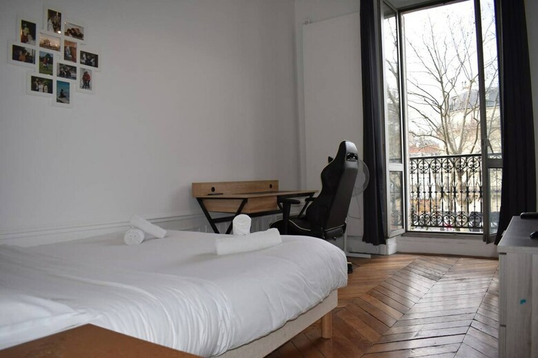 Parisian Apartment In Prime Location