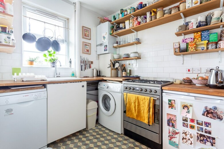 Stylish Arty Apartment In Hackney
