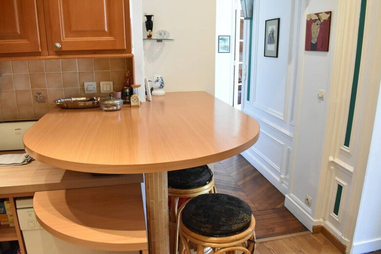 Charming 2 Bedroom Apartment With City View