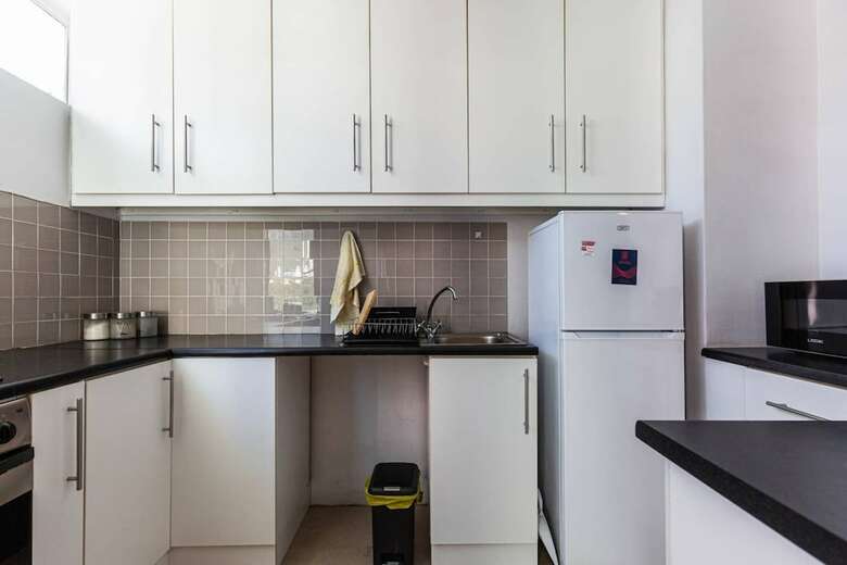 Secure Studio Apartment. With Mountain Views And A Pool