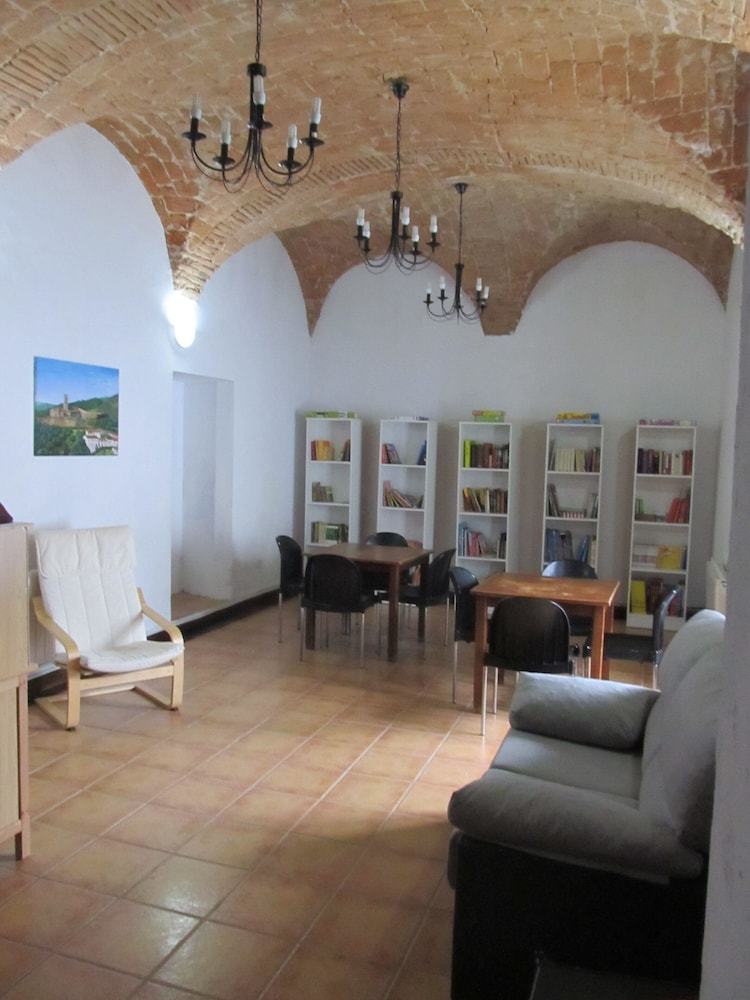 Hostal Albergue Rural Almonaster