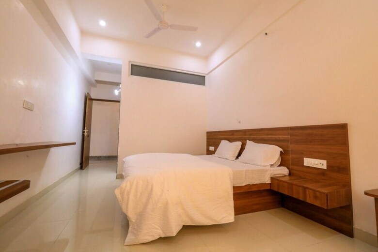 Hotel Gorakh Shyam Resort