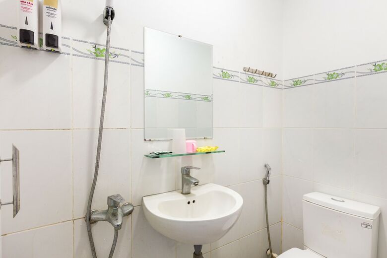 Oyo 996 Hoang Tuan Hotel