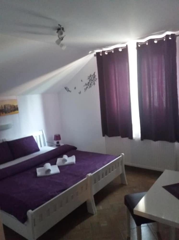 Hotel Guest House Macic