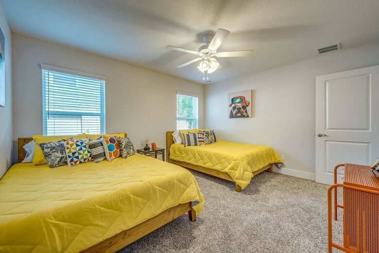 Villa Beach Escape Four - Luxury Townhome