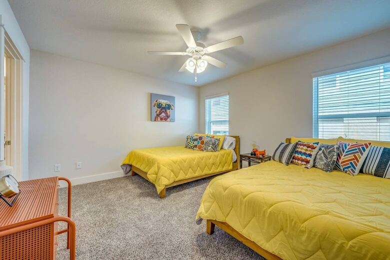 Villa Beach Escape Four - Luxury Townhome