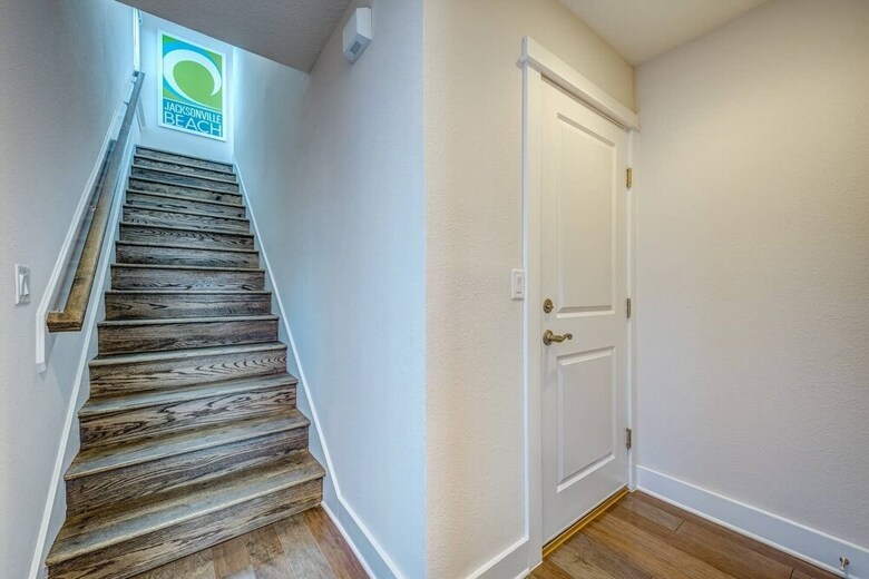 Villa Beach Escape Four - Luxury Townhome