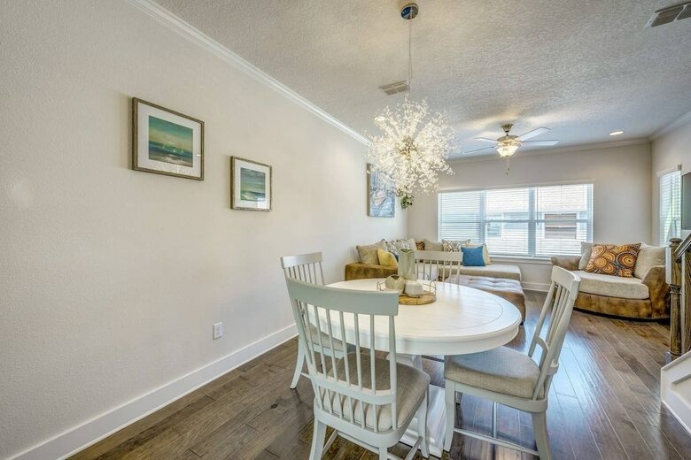 Villa Beach Escape Two - Luxury Townhome