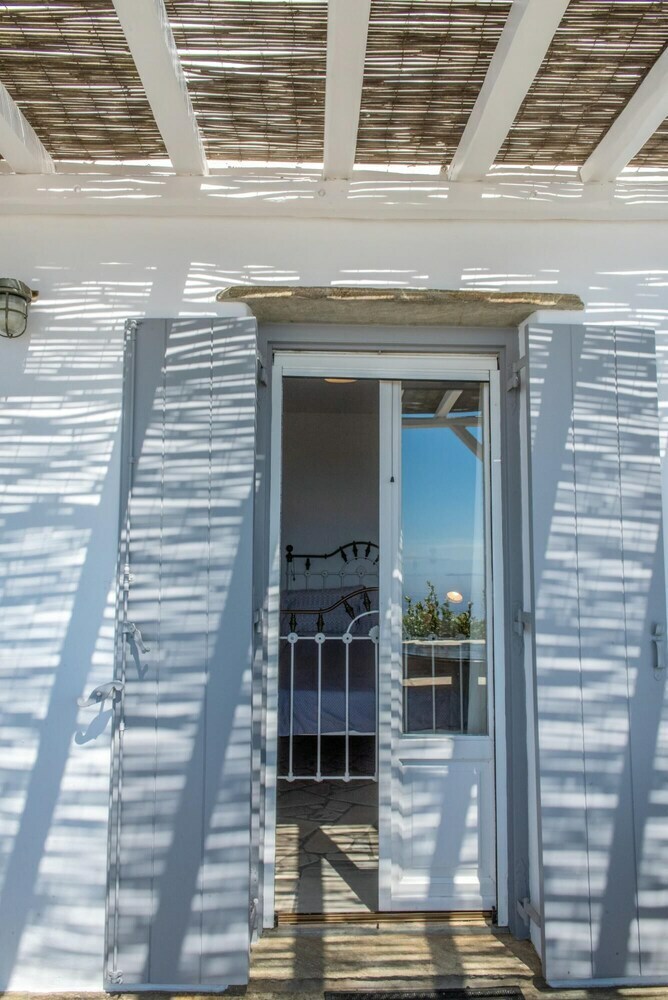 Apartamento Triandaros Villa With Pool