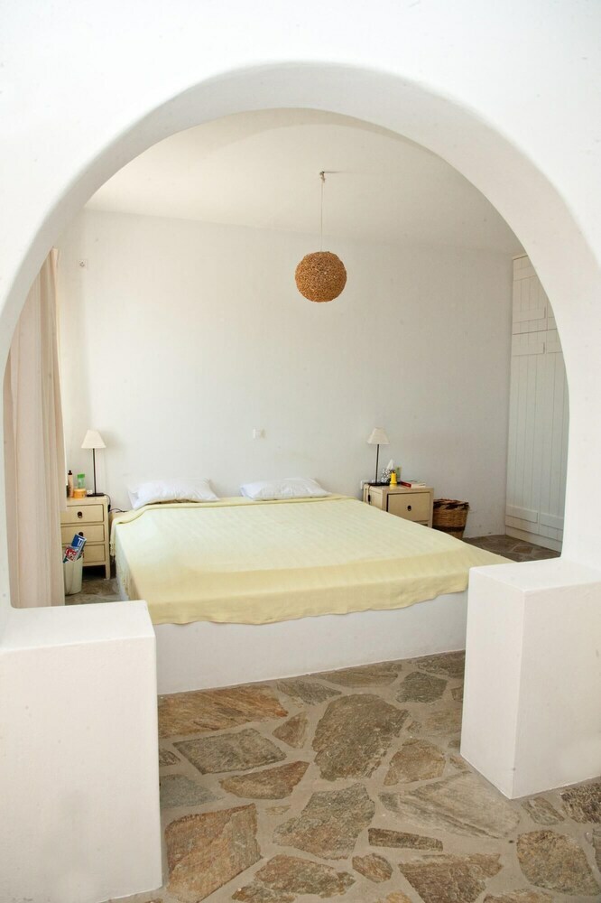 Apartamento Triandaros Villa With Pool