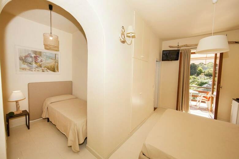 Hotel Cernia Isola Botanica