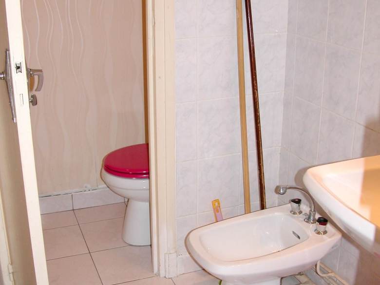 Apartamento Studio In N�ris-les-bains, With Enclosed Garden And Wifi