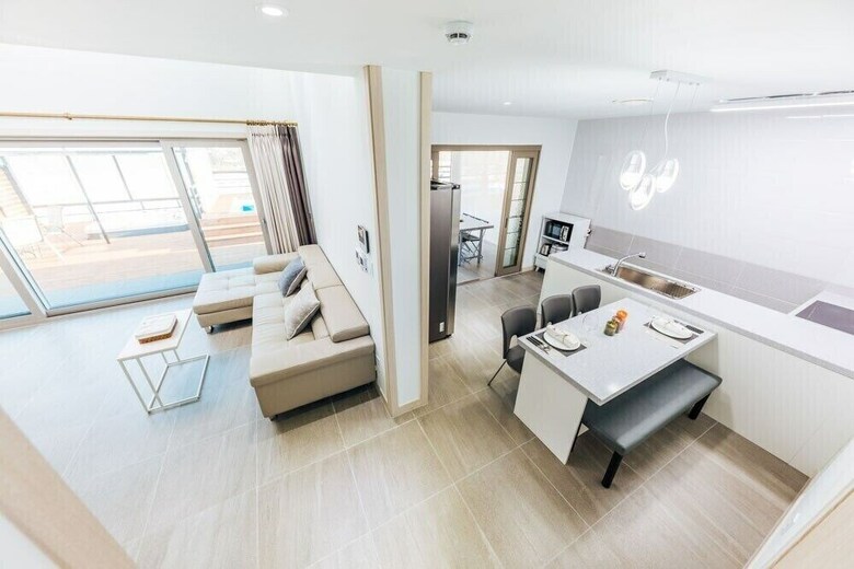 Apartamentos Nine To Zero Pension
