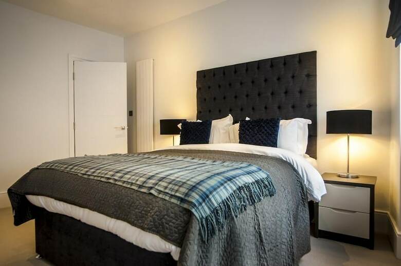 Garrick Mansions By Q Apartments