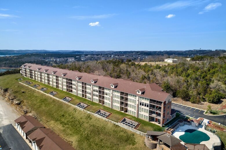 Hotel Majestic At Table Rock