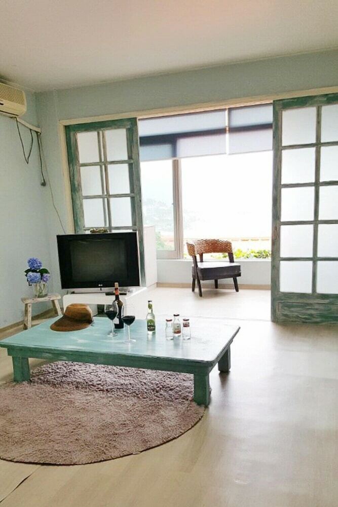 Apartamentos Oedo House Pension